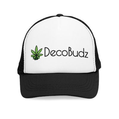 Rad DecoBudz trucker hat featuring bold branding, perfect for showcasing cannabis-inspired style